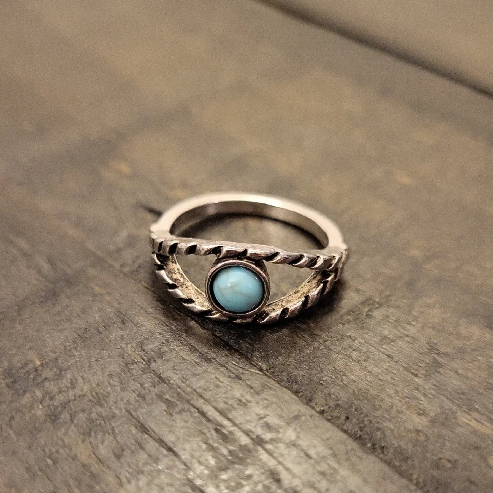 Silver Tone Turquoise Ring